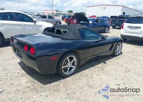 2002 Chevrolet Corvette z USA, uszkodzony, nr VIN 1G1YY32G725105771